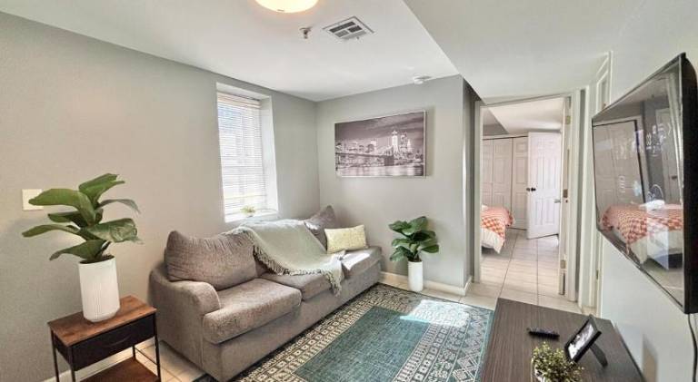 Ample apartment | Pets are welcome — photo 2
