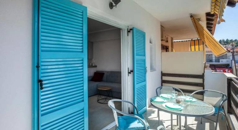 Rental apartment with terrace & grill — photo 4