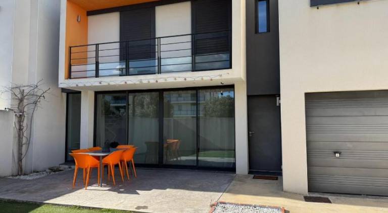Villa with 3 rooms for 6 persons in Perpignan