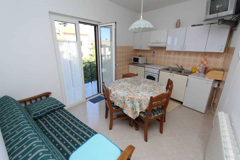 Holiday apartment with 2 rooms for 5 persons in Rovinj