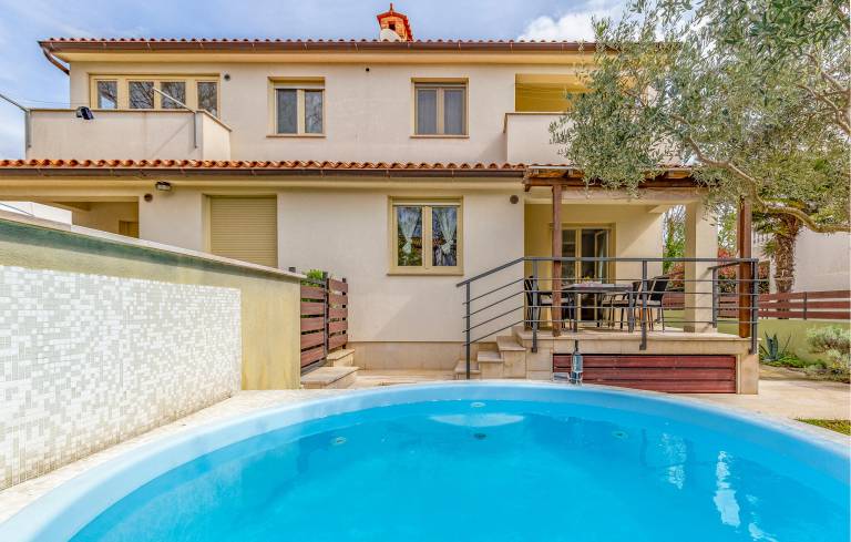 Apartament dwupoziomowy  Premantura