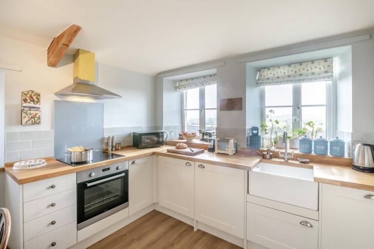 Fully equipped pleasant cottage with terrace | Pets allowed — photo 3