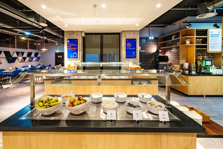 Holiday Inn Express Dresden Zentrum By IHG — photo 2