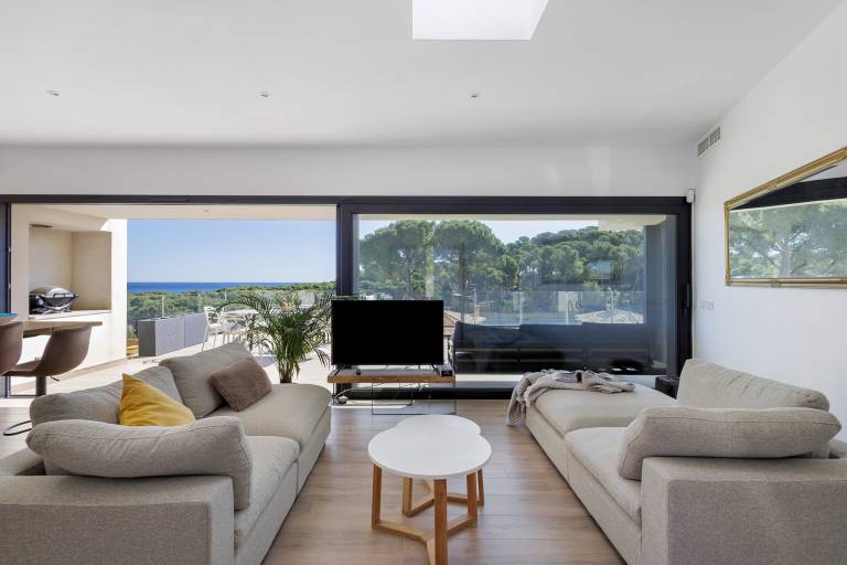 House with garden, barbeque & pool | Sea view — photo 4
