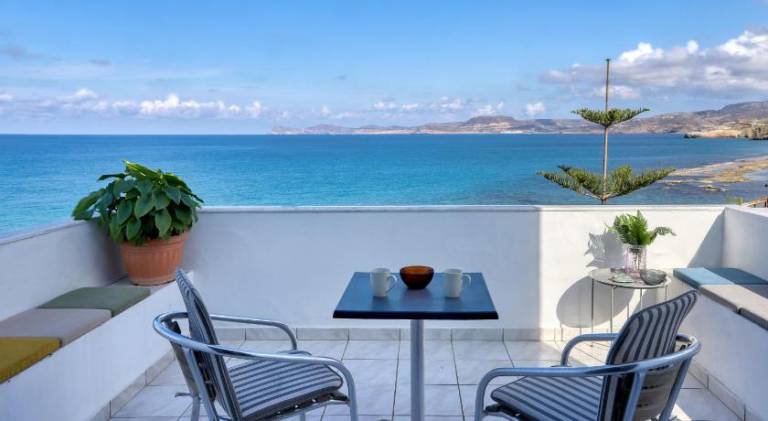 Beautiful holiday apartment with patio | Beach nearby | Pet-friendly in Sitia