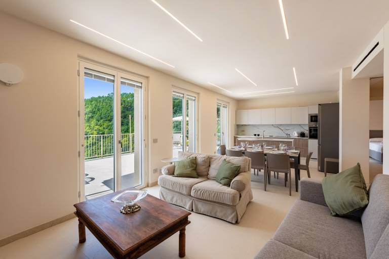 Apartment with private pool & patio — photo 4