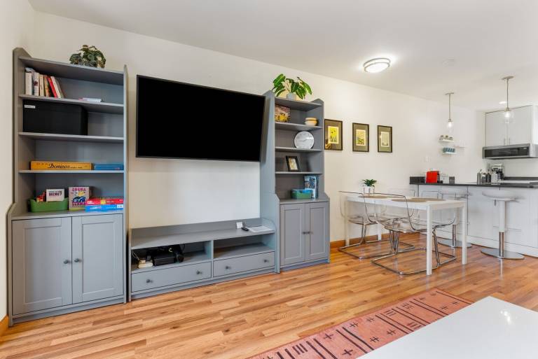 Child-friendly charming condo | Pets are welcome — photo 5