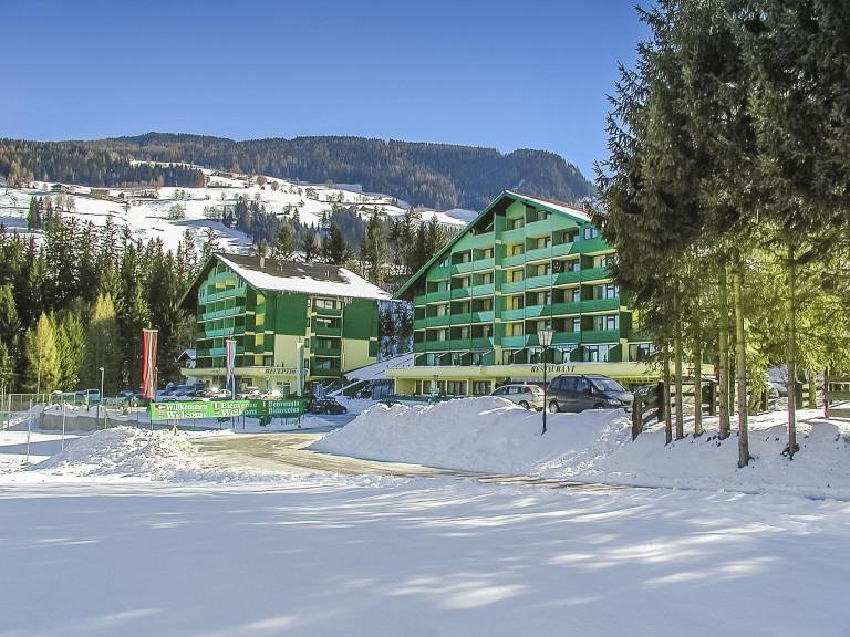 Children-friendly studio with pool, terrace & sauna | Close to the ski | Pets allowed — photo 3