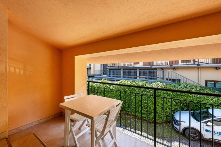 Wonderful studio with terrace | Mountain view | Close to the beach | Pets are welcome — photo 3