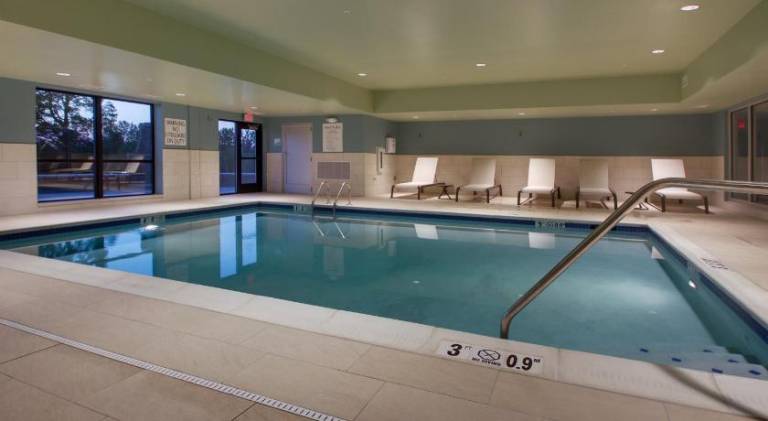 Holiday Inn Express & Suites Elizabethtown North By IHG — photo 4