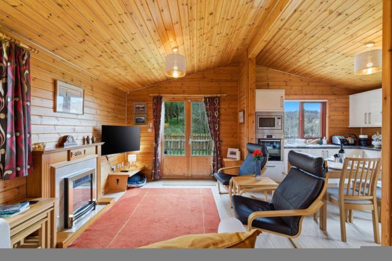Braeknowe in Birnam with 3 bedrooms and 1 bathrooms — photo 2