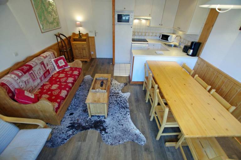 20m from resort center, 2nd floor, view lake, balcony, tv, ski locker, 53m², Tignes — photo 3