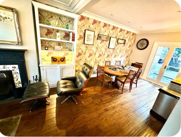 Shepherds Bush W12 Magical Townhouse nr Westfield — photo 3