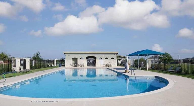 Pleasant house with pool | Pet-friendly — photo 3