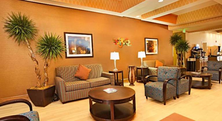 Holiday Inn Express and Suites Bossier City Louisiana Downs By IHG — photo 5