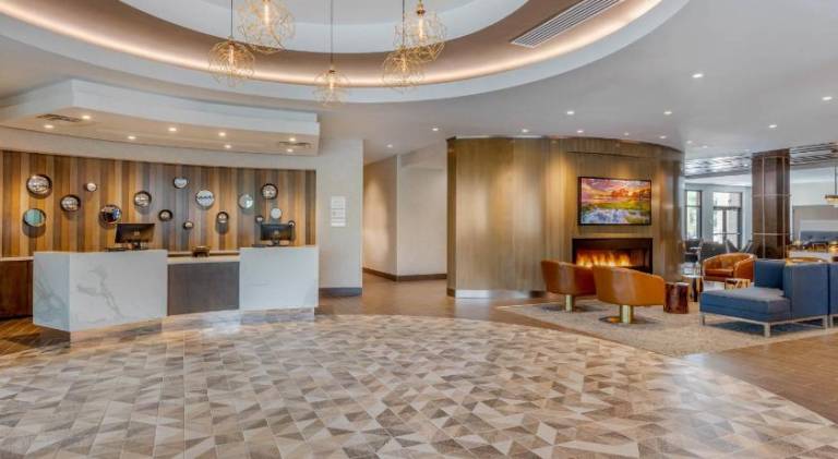 DoubleTree by Hilton Charleston Riverview — photo 2