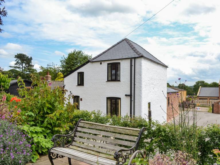 Cottage Tibthorpe