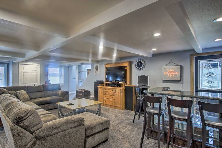 Spacious Sheboygan Home w/ Grill & Fire Pit! — photo 4
