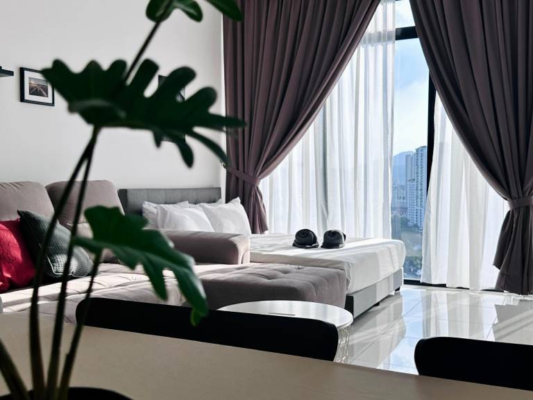 (New) Harmony BEACON Executive SUite 2BR Homestay Infinity Pool@8pax CH — photo 2