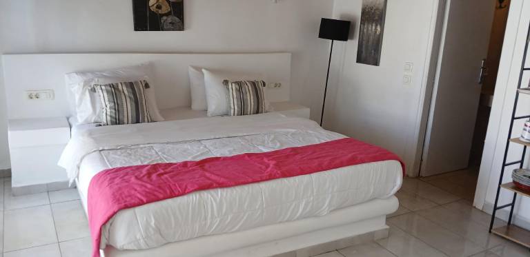 Holiday apartment with 2 rooms for 4 persons — photo 2
