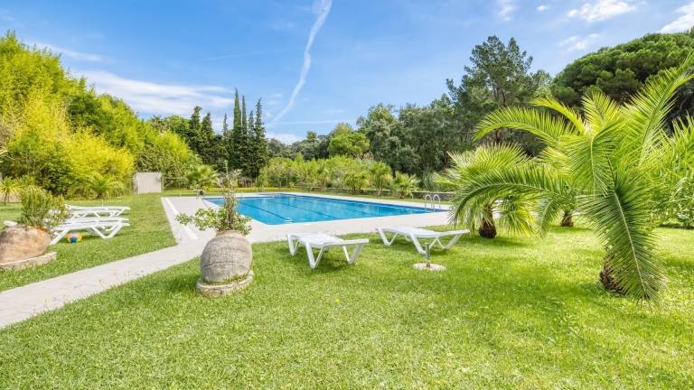 Villa "Costacabana - Lloret" with Shared Pool, Private Terrace & Wi-Fi — photo 3