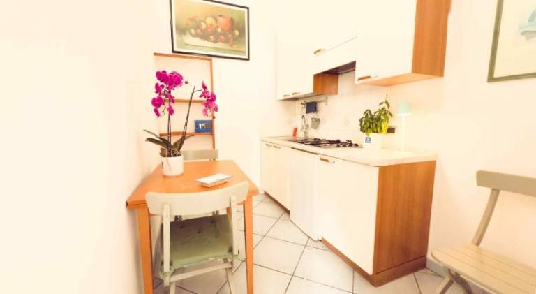 Serviced apartment with patio & garden — photo 5