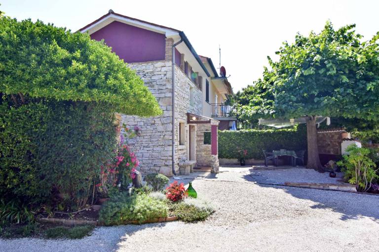 Holiday home in a quiet location, in the immediate vicinity of the sandy beach Zambratija-Umag — photo 2