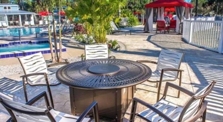 Lovely house with pool & jacuzzi | Pets are welcome — photo 4