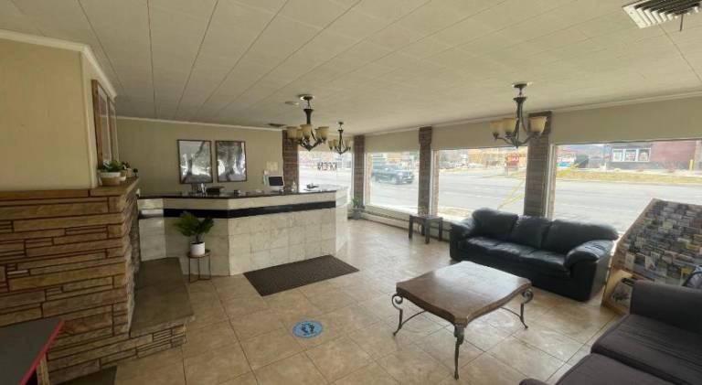 Mac’s Motel — photo 4
