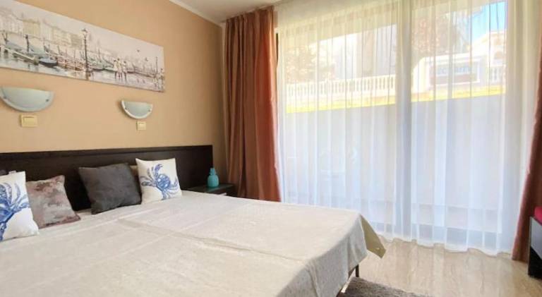 Serviced apartment with terrace, yard & pool | Close to the beach | Pets are welcome — photo 2