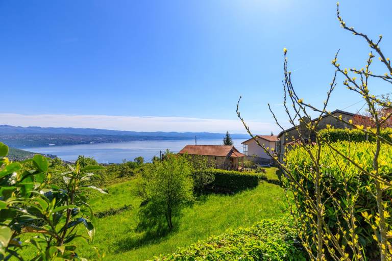Fully equipped charming house with patio, grill & private pool | Sea view | Dogs allowed — photo 3