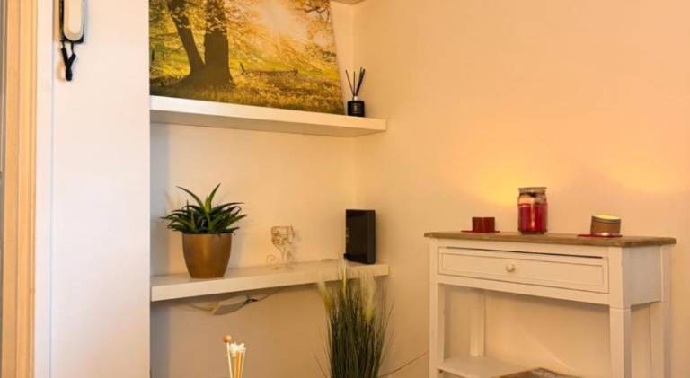 Beautiful holiday apartment | Next to Cardiff Castle | Pets are welcome — photo 3