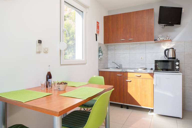 Studio flat with terrace and sea view Duće, Omiš (AS-16877-d) — photo 3