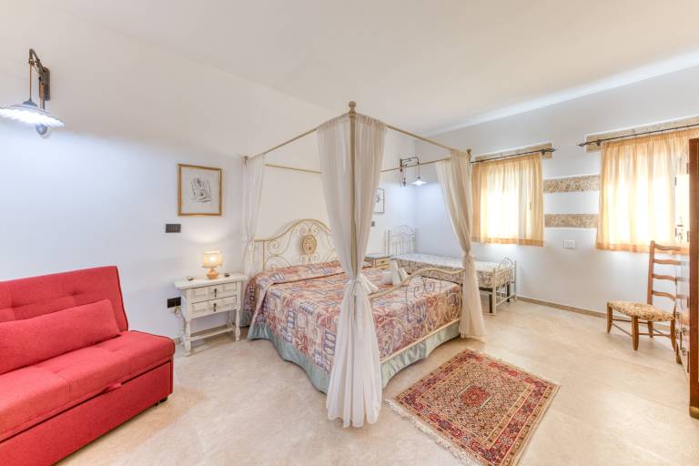 Room 'Torretta' with Private Terrace, Wi-Fi and Air Conditioning — photo 2