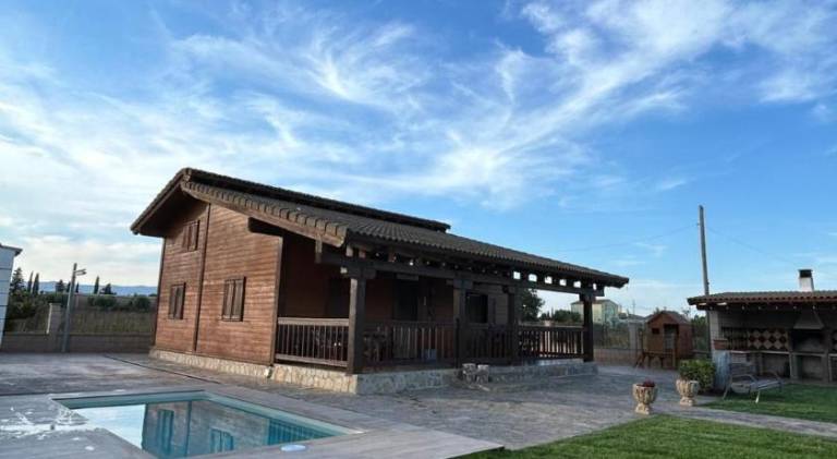 House with pool | Pets allowed — photo 5