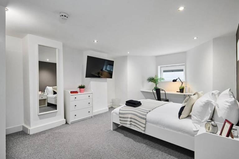 Apartment | Perfect for remote work | Dogs allowed in Leeds, AL