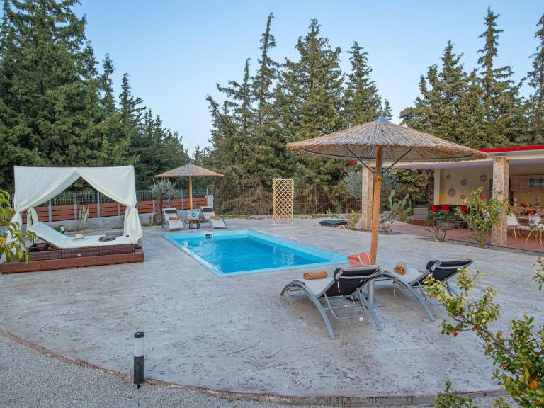 Vacation home with BBQ — photo 5