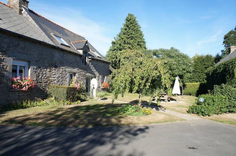 Cottage  Langourla