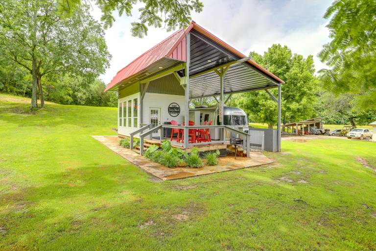 River Access & Private Deck: Mountain View Retreat in Mountain View, AR