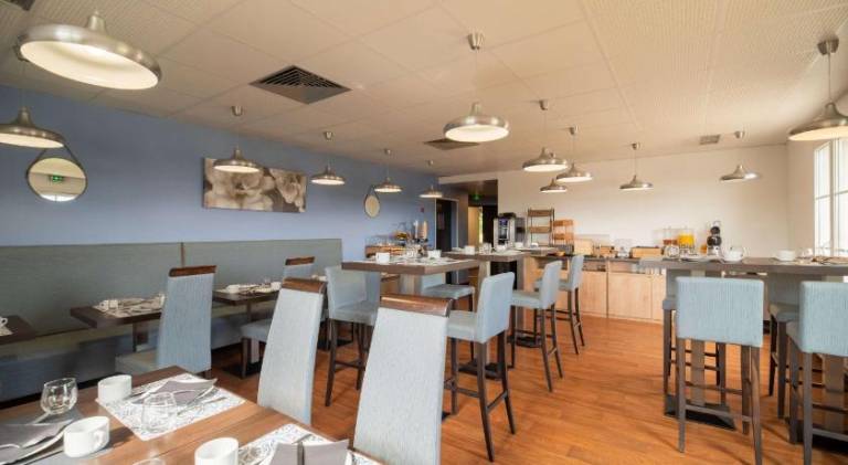 Brit Hotel Confort - La Tour Blanche — photo 3
