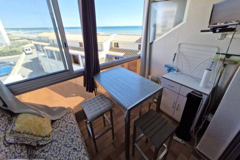 Apartment | Beach nearby | Pets are welcome — photo 2