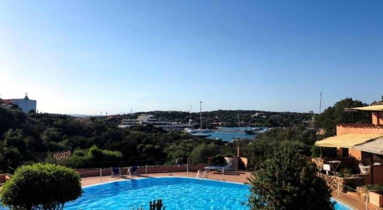 Holiday apartment with pool — photo 3