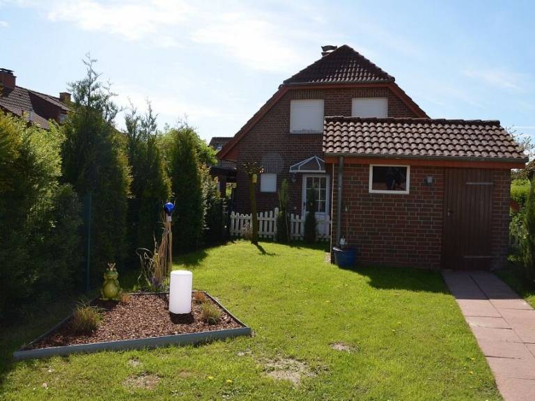 Child-friendly vacation home with barbecue & sauna | Pets allowed — photo 2