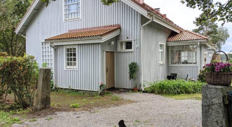 Narvan Maatilamajoitus Helenan Kanat ja Kammarit in Tampere