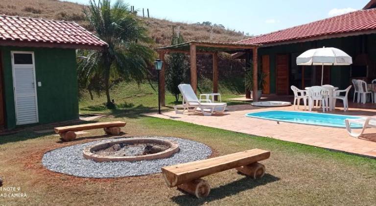 Nice chalet with hot tub & pool | Dogs allowed — photo 4