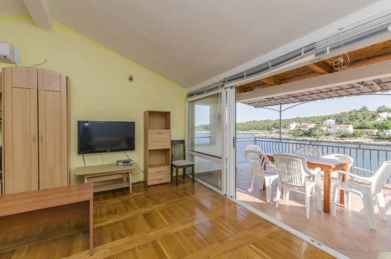 Holiday apartment with patio & BBQ | Sea view | Close to the beach | Pets are welcome — photo 3