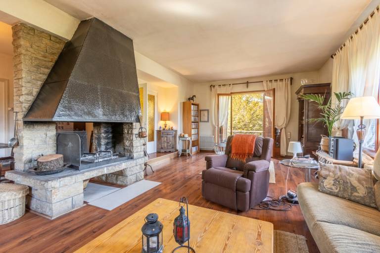 Fully equipped vacation home with patio, barbeque & private pool | Garden view | Perfect for remote work | Pet-friendly — photo 2