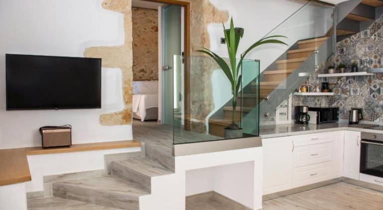 Fully equipped villa with BBQ, yard & terrace | Pets allowed — photo 2