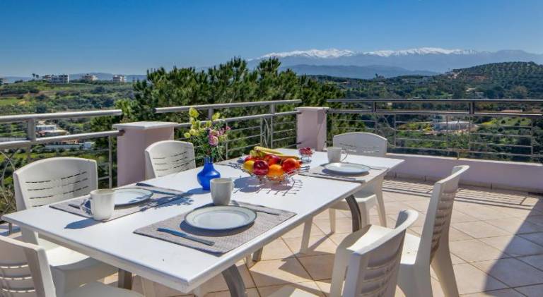 Fully equipped big villa with garden, barbeque & private pool | Good for workation | Pets are welcome — photo 3