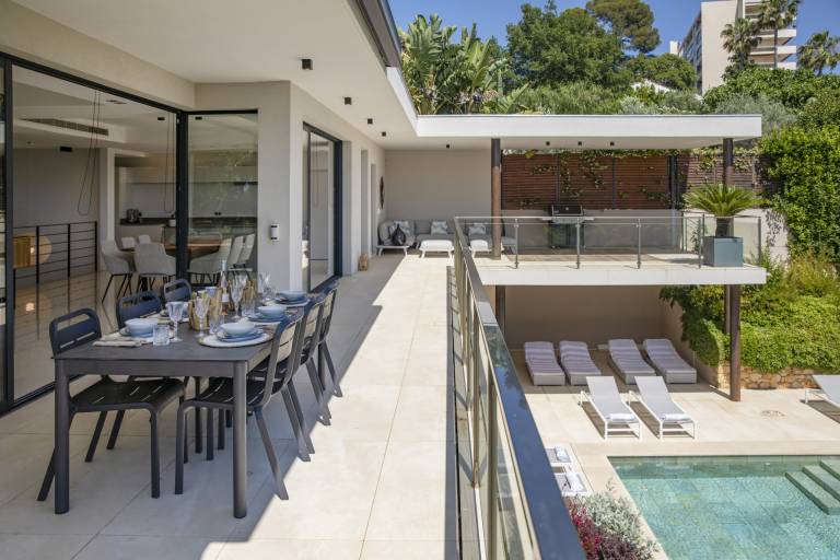 Fully equipped villa with private pool, garden & terrace | Beach view | Pets are welcome — photo 5